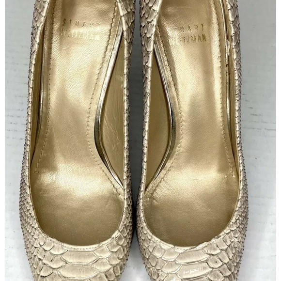 Stuart Weitzman Pointed Snakeskin Pumps Leather - Picture 4 of 10